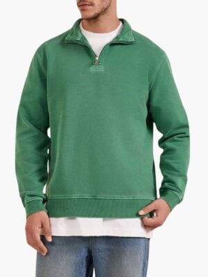 באלר סווטשירט בצבע ירוק לוגו רקום בגב