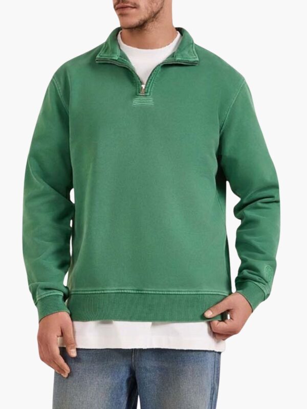 באלר סווטשירט בצבע ירוק לוגו רקום בגב