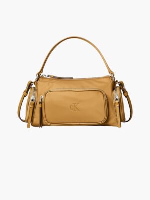 תיק כתף חרדל של קלווין קליין עם רוכסן קדמי ולוגו cK מובלט