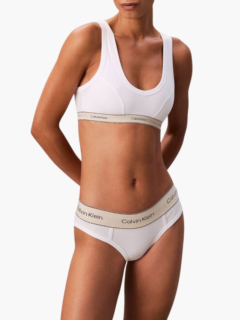 קלווין קליין תחתון בגוון לבן אלגנטי עם גומי מותג שחור־לבן בולט