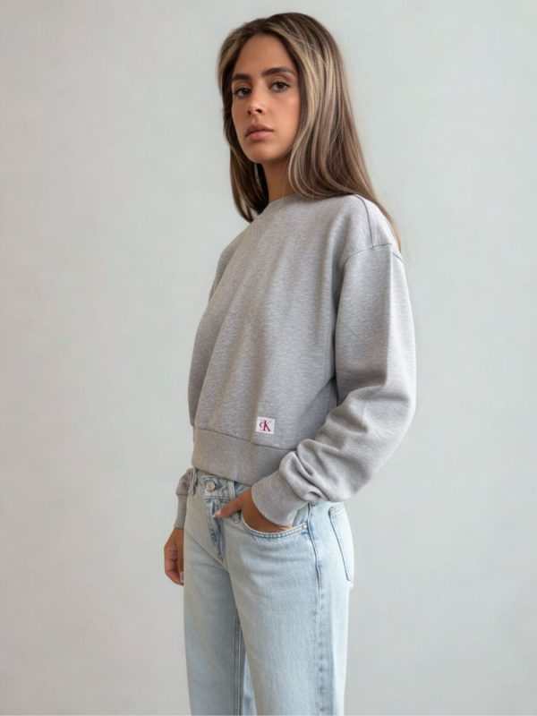 Calvin Klein סווטשירט נשים אפור קרופ