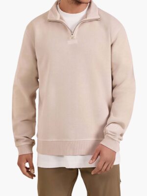 באלר סווטשירט בצבע שמנת לוגו רקום בגב