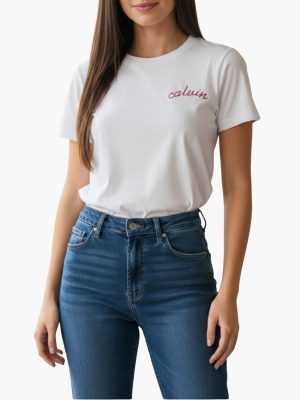 קלווין קליין טי שירט לבנה עם רקמת לוגו "Calvin" בחזית