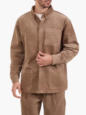 חולצת ג׳קט באלר מבד קורדרוי בצבע חום עם שלושה כיסים קדמיים ולוגו רקום על כיס החזה