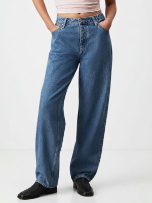 ג'ינס נשים קלווין קליין גזרה רחבה