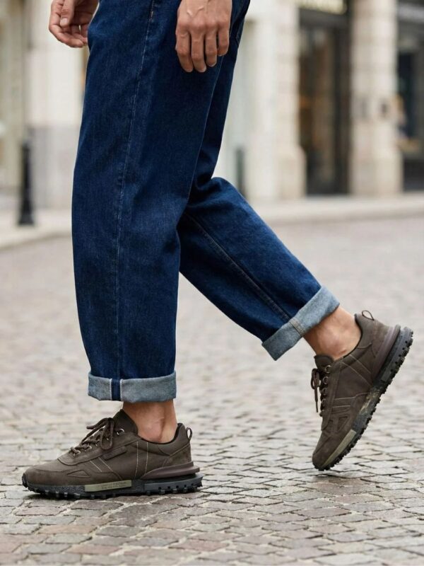 לקוסט סניקרס עם שילוב זמש ירוק זית