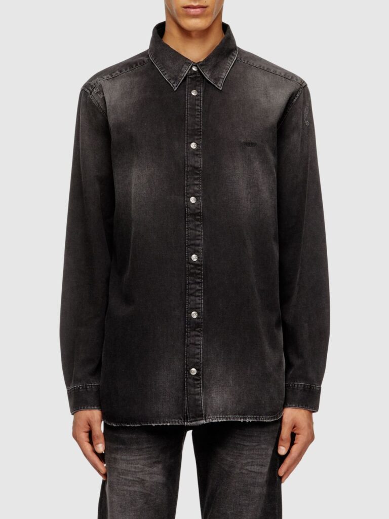 חולצת ג'ינס שחורה עם כפתורים כסופים ושרוולים ארוכים של דיזל