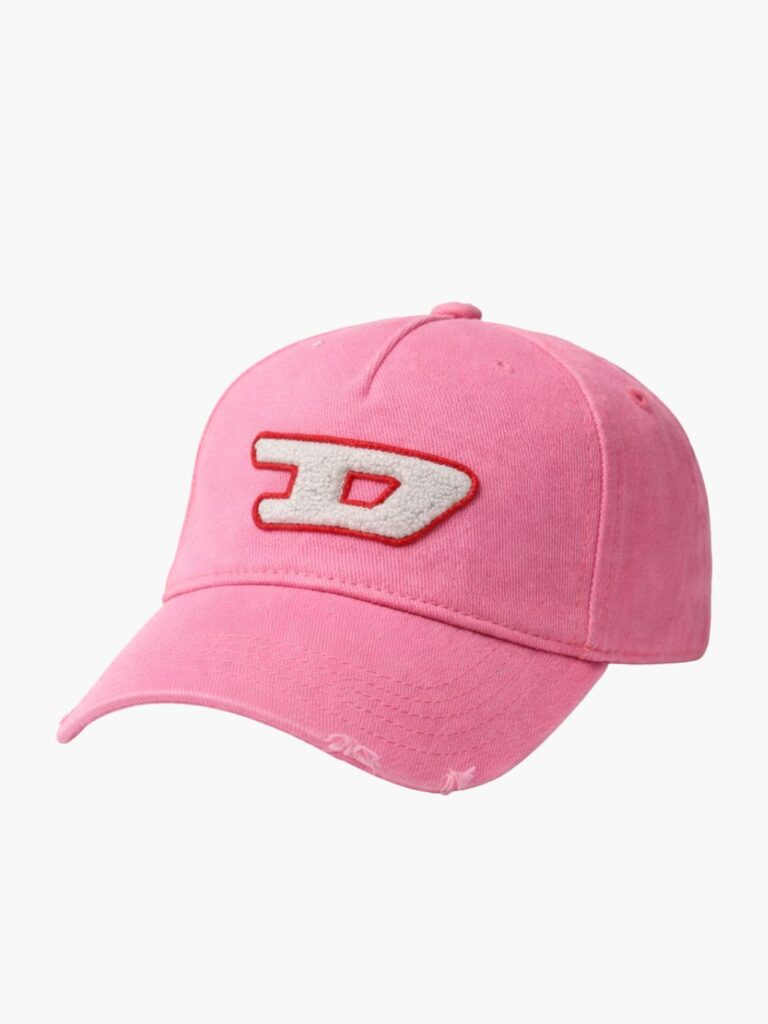כובע מצחייה Diesel בצבע ורוד עם לוגו D גדול וגימורים פרומים במצחייה