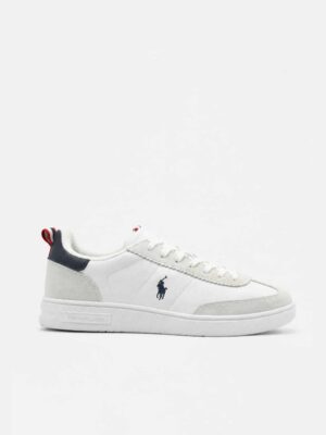 נעלי סניקרס Court לגברים בצבע לבן של המותג Polo Ralph Lauren במבט צד
