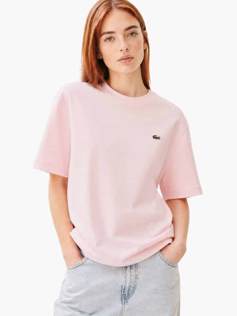 חולצת טי שירט לקוסט ורוד בהיר לוגו רקום Lacoste