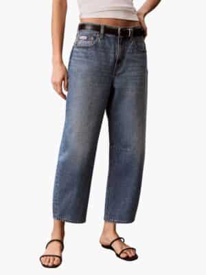 קלווין קליין ג'ינס Barrel Cropped לנשים בצבע כחול בהיר